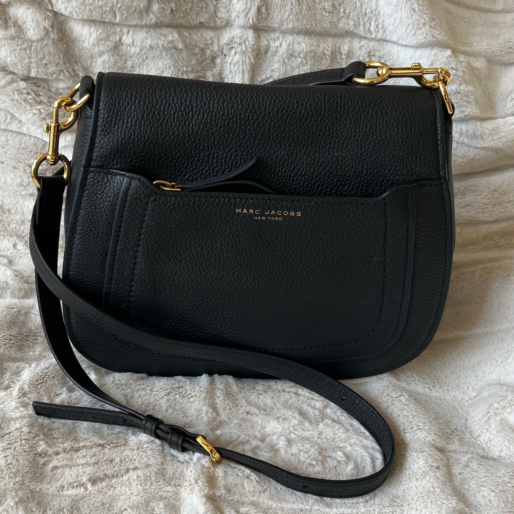 MARC JACOBS Calfskin Empire City Messenger Crossbody Black